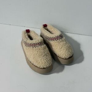 UGG Tazz Heritage Braid Platform Slippers Natural Shearling Apres Ski EU 39 US 8